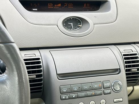 Used 2003 INFINITI G35 Coupe w/ Premium Pkg RWD image 25