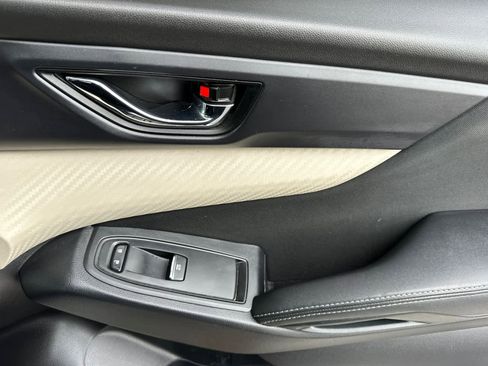 Used 2021 Subaru Ascent Premium w/ Convenience Package image 19