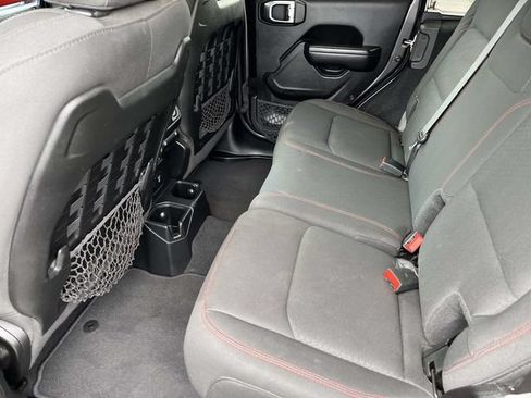 Used 2020 Jeep Wrangler Unlimited Rubicon AWD/4WD image 18