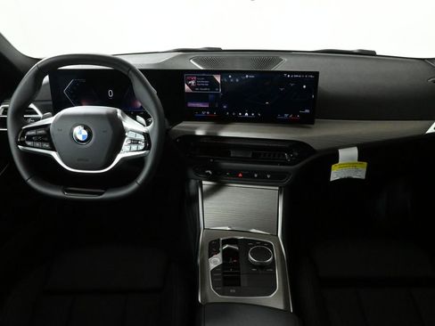 Used 2025 BMW 330i xDrive Sedan w/ Convenience Package image 17