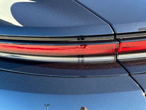 Used 2024 Porsche Panamera image 38