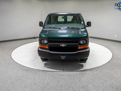 Used 2015 Chevrolet Express 2500 image 22