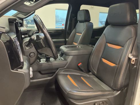 Used 2022 GMC Sierra 1500 AT4 w/ AT4 Premium Package image 13