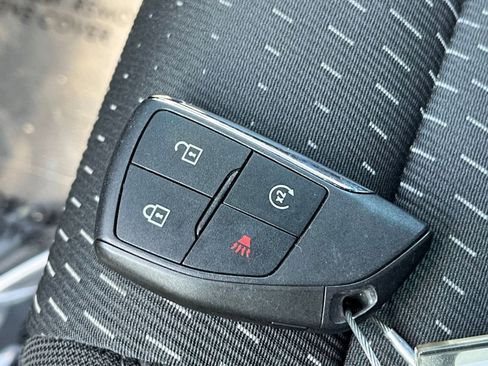 Used 2025 Chevrolet Equinox LT image 22