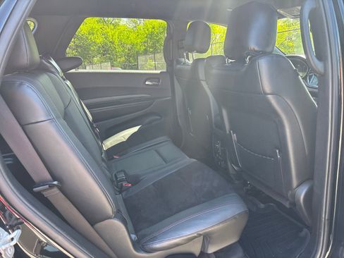 Used 2022 Dodge Durango R/T w/ Tow 'N Go Package AWD/4WD image 11