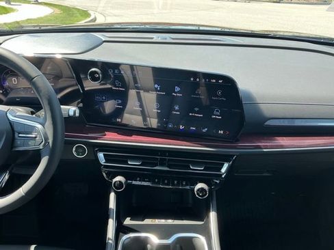 New 2026 Chevrolet Traverse Z71 image 24