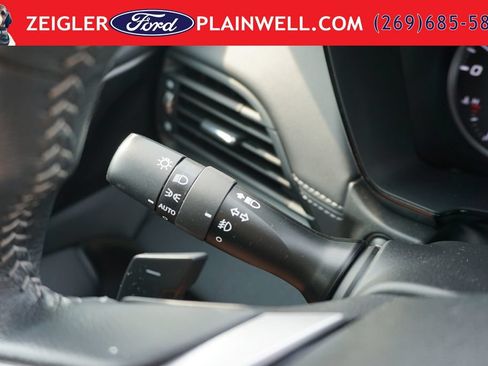 Used 2023 Subaru Outback Premium w/ Popular Package #1 AWD/4WD image 27