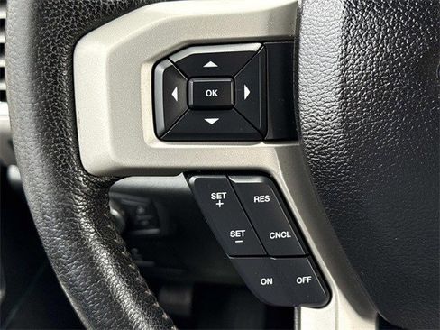 Used 2015 Ford F150 Lariat image 24