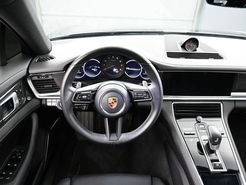 Certified 2023 Porsche Panamera 4 Platinum Edition AWD/4WD image 18