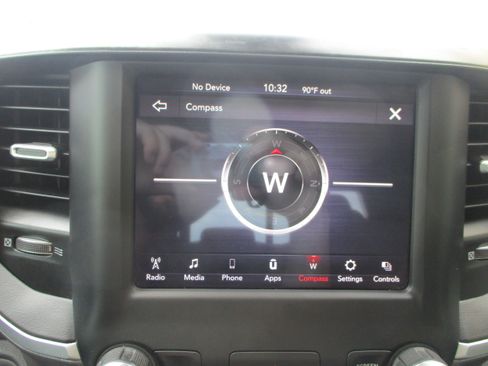 Used 2020 RAM 1500 Lone Star RWD image 17
