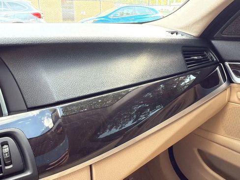 Used 2015 BMW 535i xDrive Sedan AWD/4WD image 38