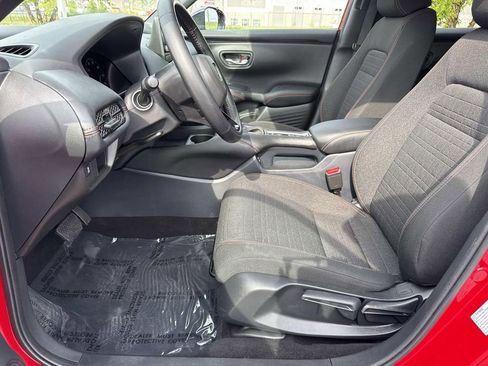 Used 2025 Honda HR-V Sport image 24