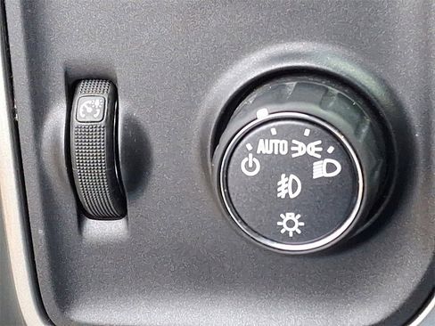 Used 2019 Chevrolet Silverado 1500 LT w/ All Star Edition image 25