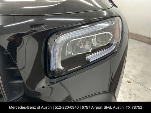 Certified 2021 Mercedes-Benz GLB 35 AMG 4MATIC image 32