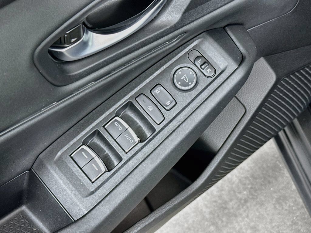 Used 2025 Honda Accord SE image 22