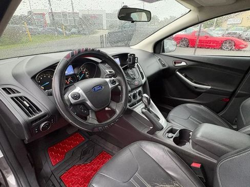 Used 2014 Ford Focus SE w/ Equipment Group 201A FWD image 11