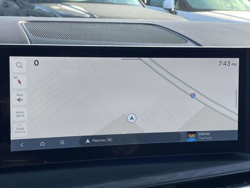 Certified 2025 Hyundai Santa Fe Limited image 19