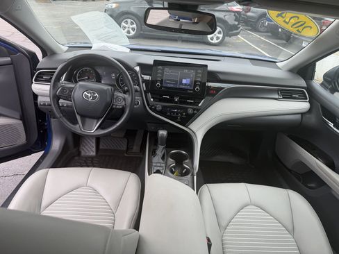 Used 2024 Toyota Camry SE w/ Cold Weather Package AWD/4WD image 18