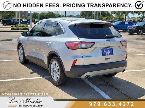 Used 2020 Ford Escape SE FWD image 4