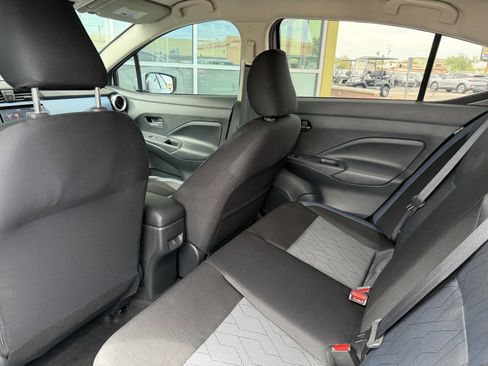 Used 2025 Nissan Versa SV w/ Trunk Package image 34