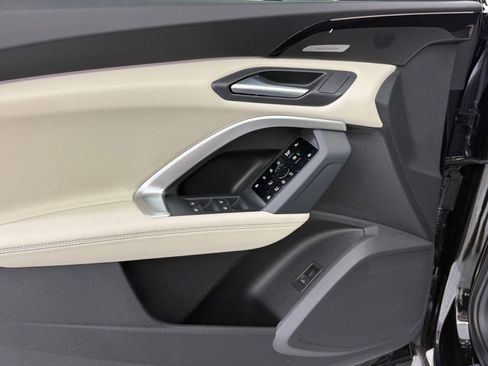 New 2025 Audi Q5 Premium Plus image 13