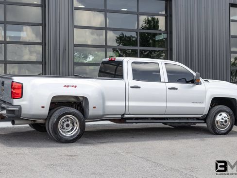 Used 2018 Chevrolet Silverado 3500 W/T w/ WT Fleet Convenience Package AWD/4WD image 10