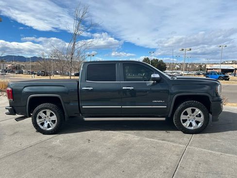 Used 2018 GMC Sierra 1500 Denali w/ Denali Ultimate Package image 10