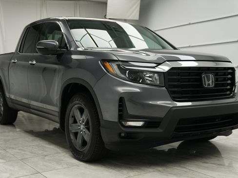 Used 2023 Honda Ridgeline RTL-E image 2