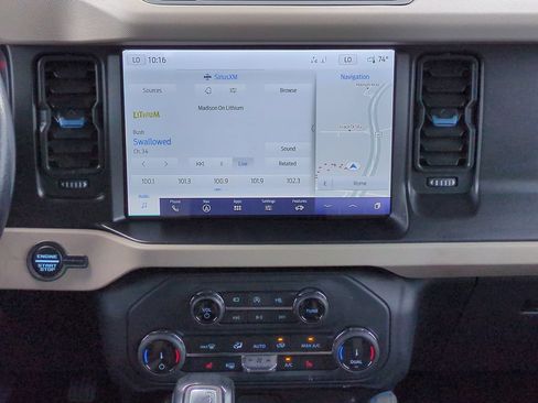 Certified 2022 Ford Bronco Wildtrak AWD/4WD image 21
