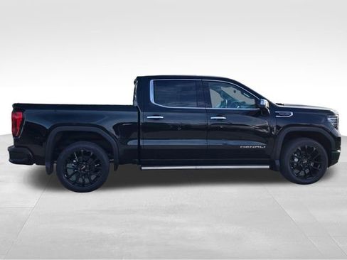 New 2026 GMC Sierra 1500 Denali w/ Denali Reserve Package AWD/4WD image 6