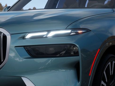 New 2026 BMW X7 xDrive40i AWD/4WD image 32