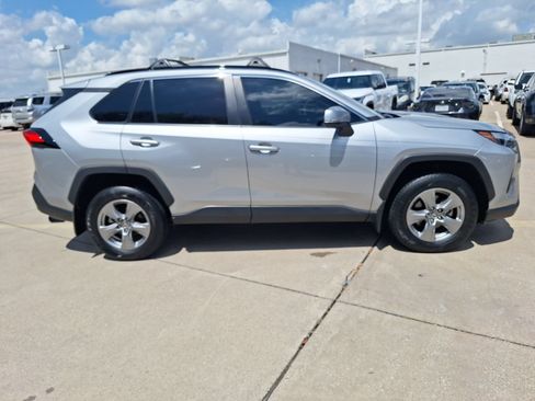 Used 2024 Toyota RAV4 XLE w/ Convenience Package FWD image 7
