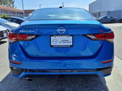 Used 2024 Nissan Sentra SR w/ SR Premium Package FWD image 21