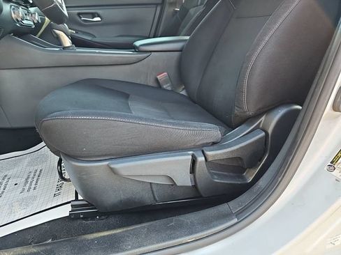 Used 2023 Nissan Sentra SV w/ All-Weather Package FWD image 29