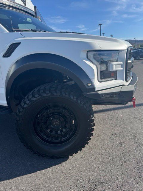 Used 2019 Ford F150 Raptor w/ Equipment Group 802A Luxury AWD/4WD image 4
