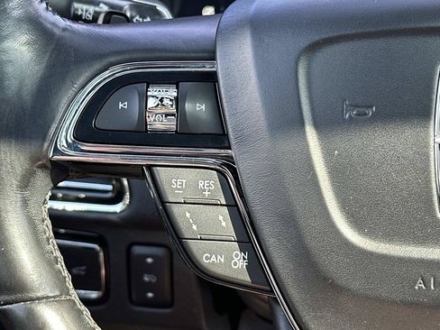 Used 2019 Lincoln Navigator L Reserve AWD/4WD image 34