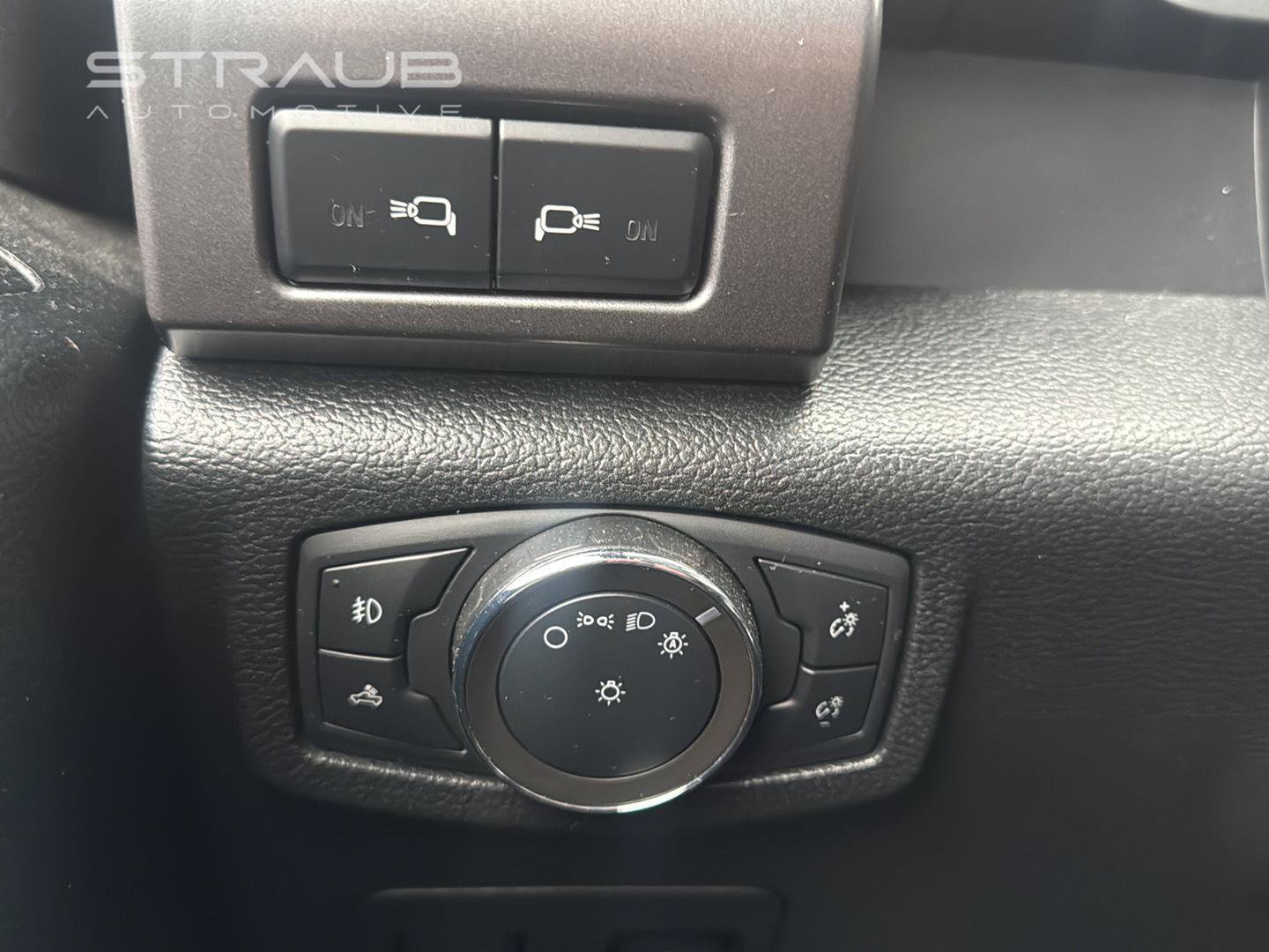 Used 2020 Ford F150 XLT w/ Equipment Group 302A Luxury AWD/4WD image 23