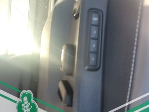 Used 2022 Volkswagen Atlas SEL Premium image 16