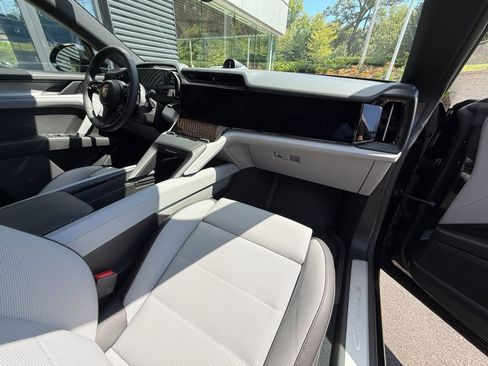 New 2026 Porsche Cayenne S AWD/4WD image 18