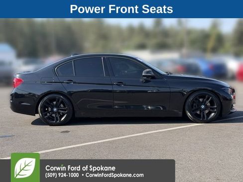 Used 2018 BMW 330i xDrive Sedan w/ Convenience Package AWD/4WD image 10
