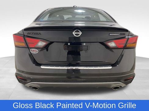Used 2022 Nissan Altima 2.5 SR w/ Midnight Edition Package image 3