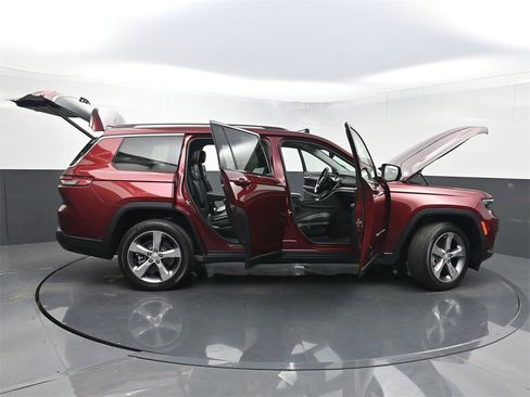 Used 2021 Jeep Grand Cherokee L Limited image 44