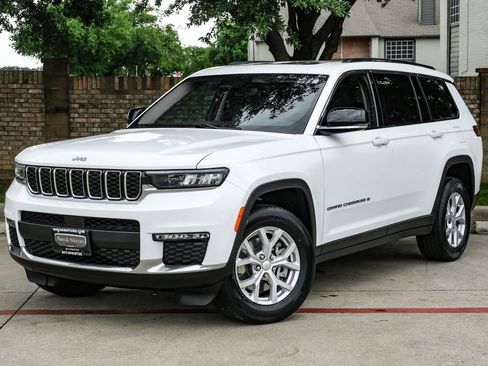 Used 2023 Jeep Grand Cherokee L Limited image 12