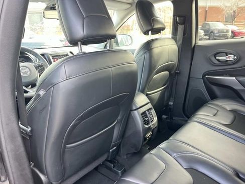 Used 2020 Jeep Cherokee Latitude Plus image 20