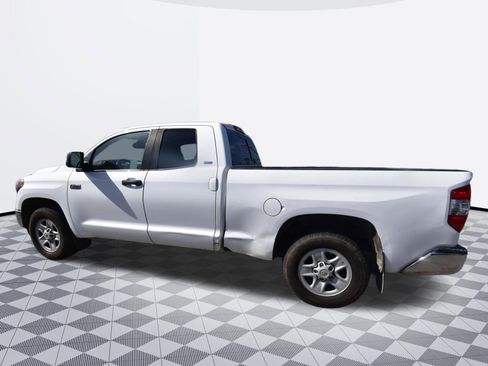 Used 2021 Toyota Tundra SR5 w/ SR5 Upgrade Package RWD image 3