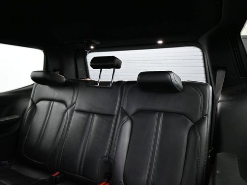 Used 2024 Jeep Wagoneer Series III AWD/4WD image 18