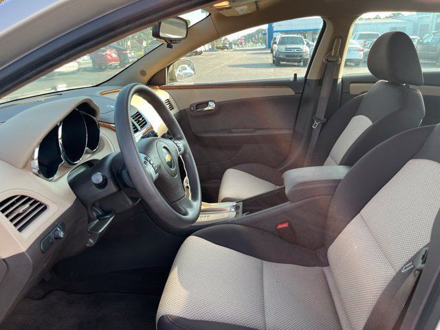 Used 2010 Chevrolet Malibu LT w/ Power Convenience Package FWD image 7