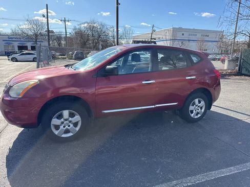 Used 2013 Nissan Rogue S image 3