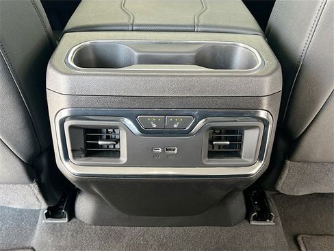 New 2026 GMC Sierra 1500 SLT image 18