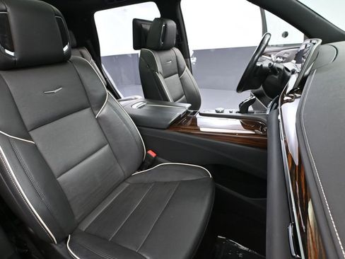 Used 2023 Cadillac Escalade Premium Luxury w/ Touring Package AWD/4WD image 57
